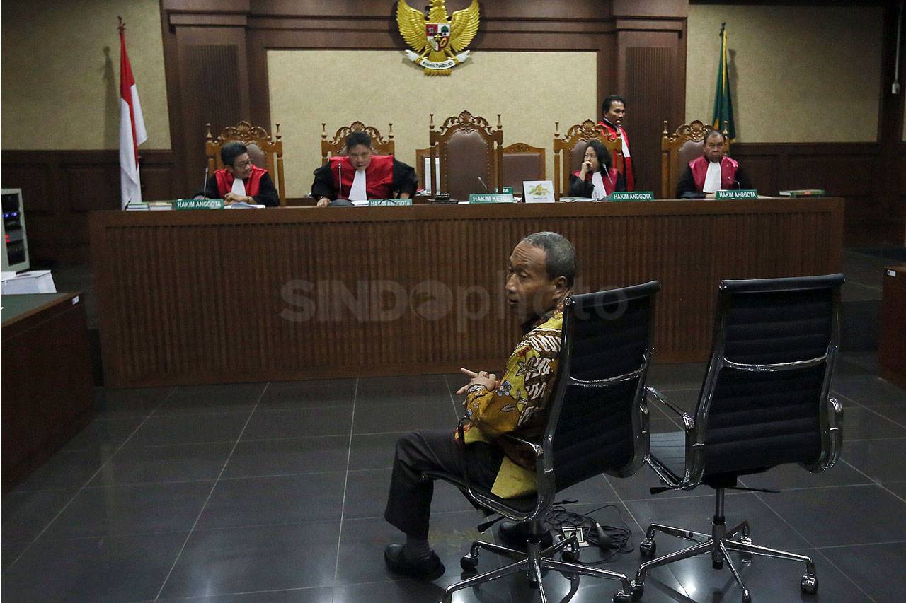 Sidang Kasus E-KTP,...
