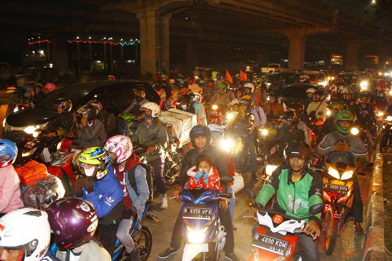 Pemudik Motor Mulai...
