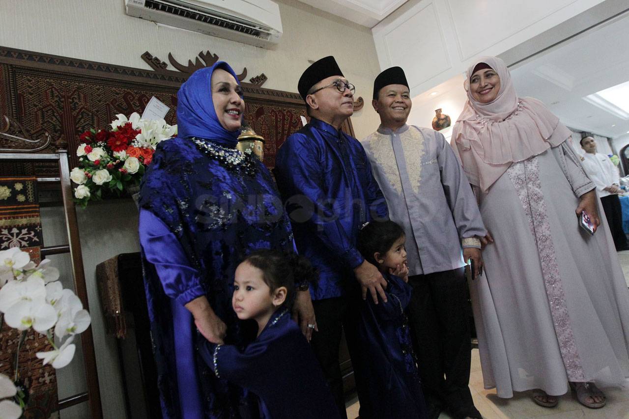 Anies Baswedan dan Sandiaga...