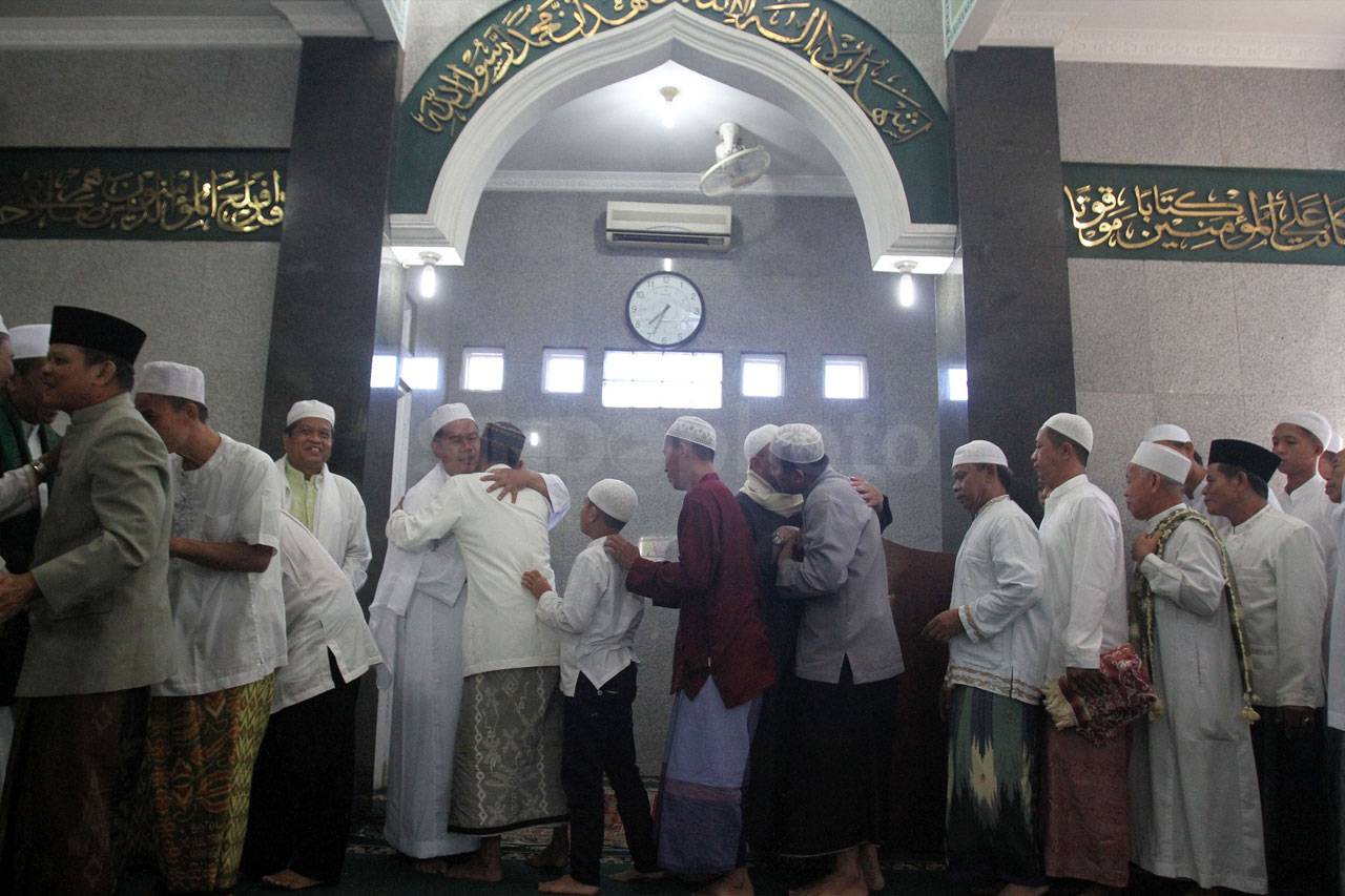 Jamaah Masjid Ghairu...