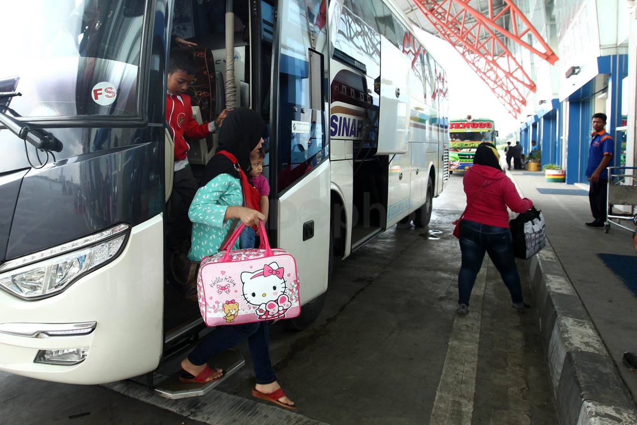 Arus Balik di Terminal...