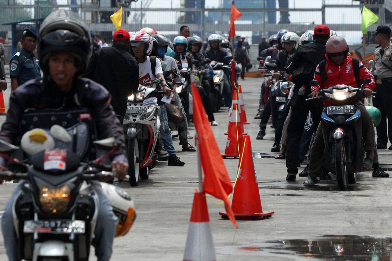 Arus Balik di Pelabuhan...