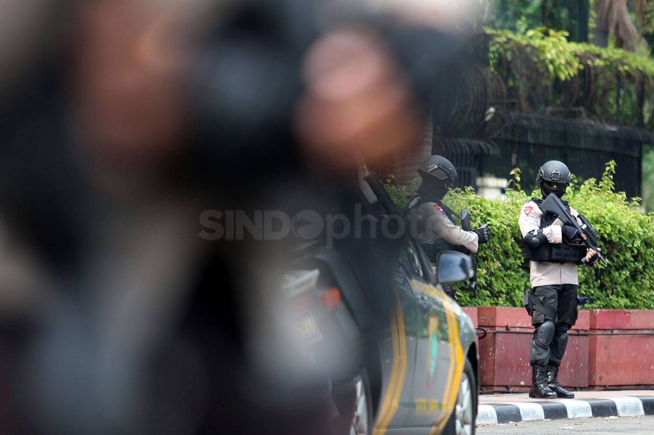 Polisi Lakukan Pengamanan...