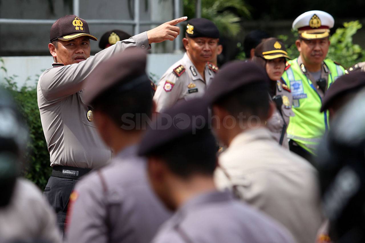 Polisi Lakukan Pengamanan...