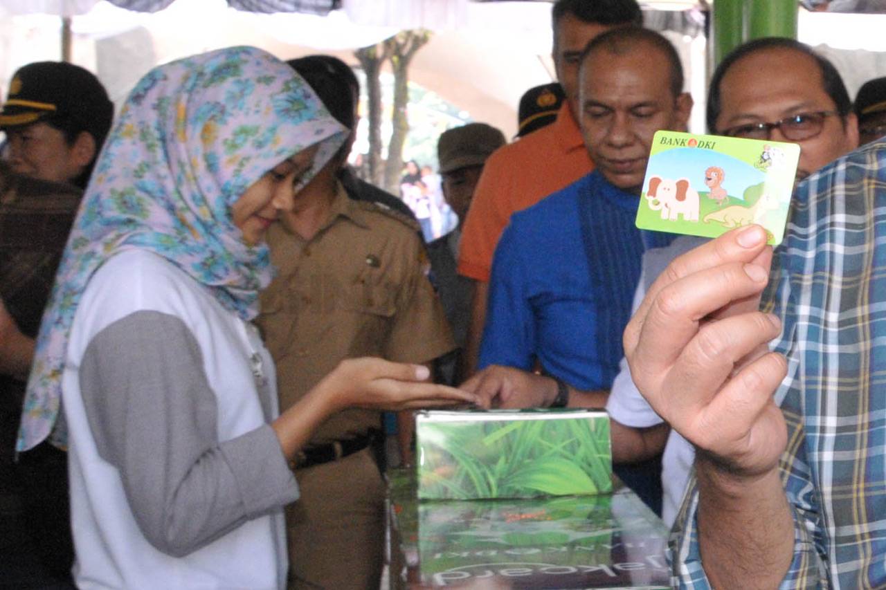 Djarot Kunjungi Taman...