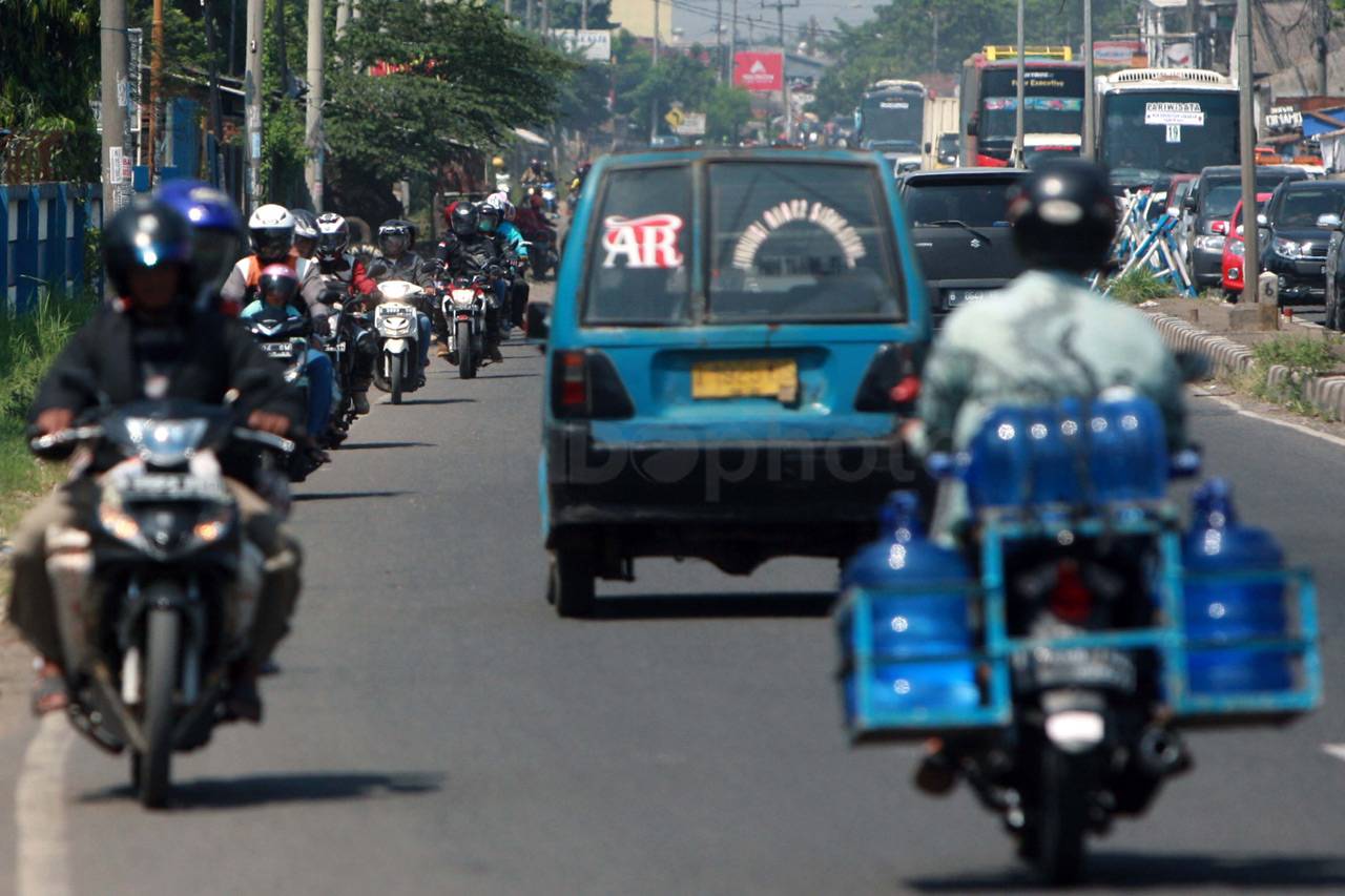 Hindari Macet di Karawang,...