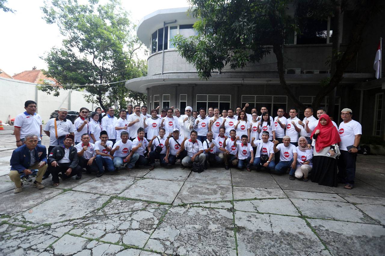 Kader Perindo Gelar...