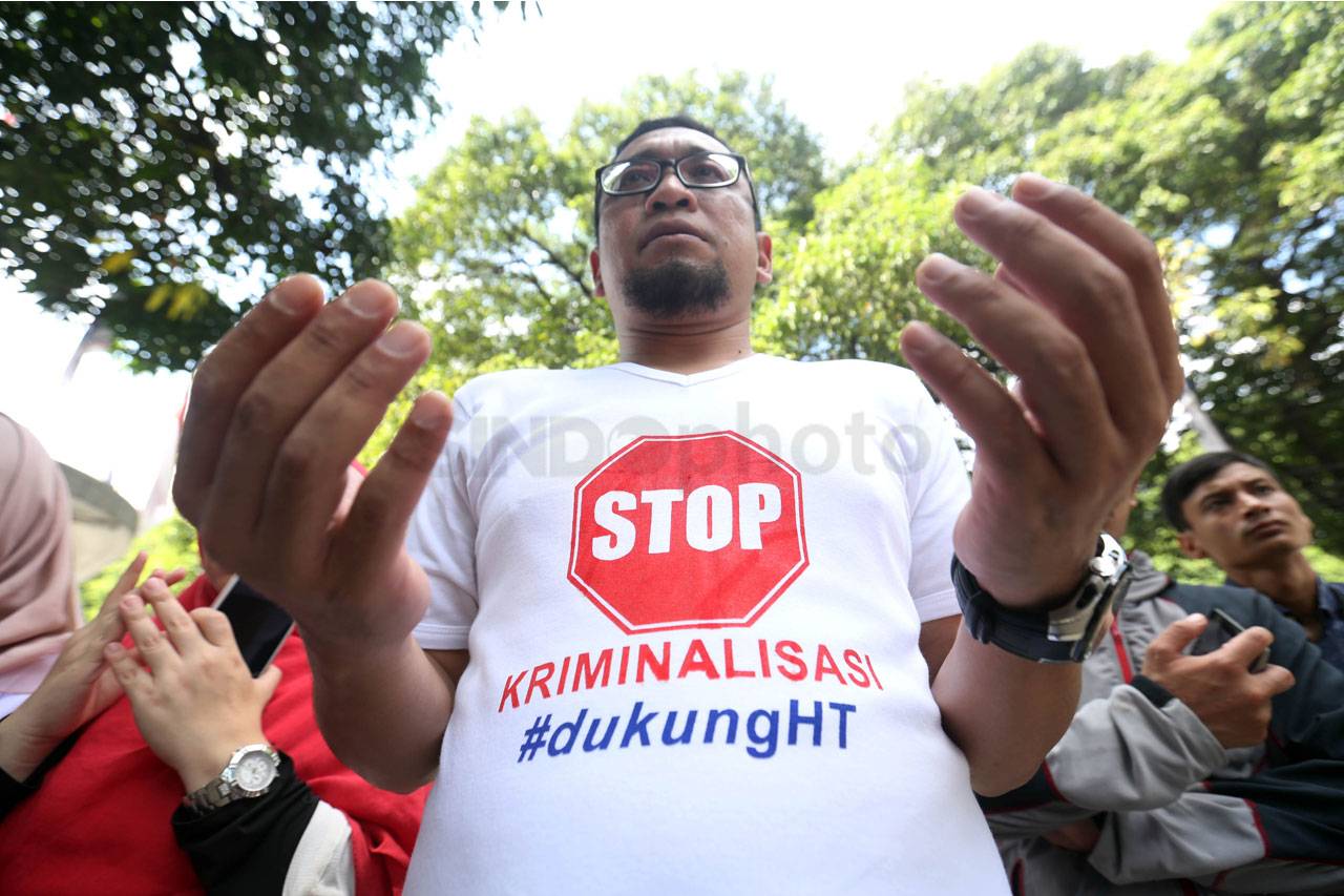 Kader Perindo Gelar...