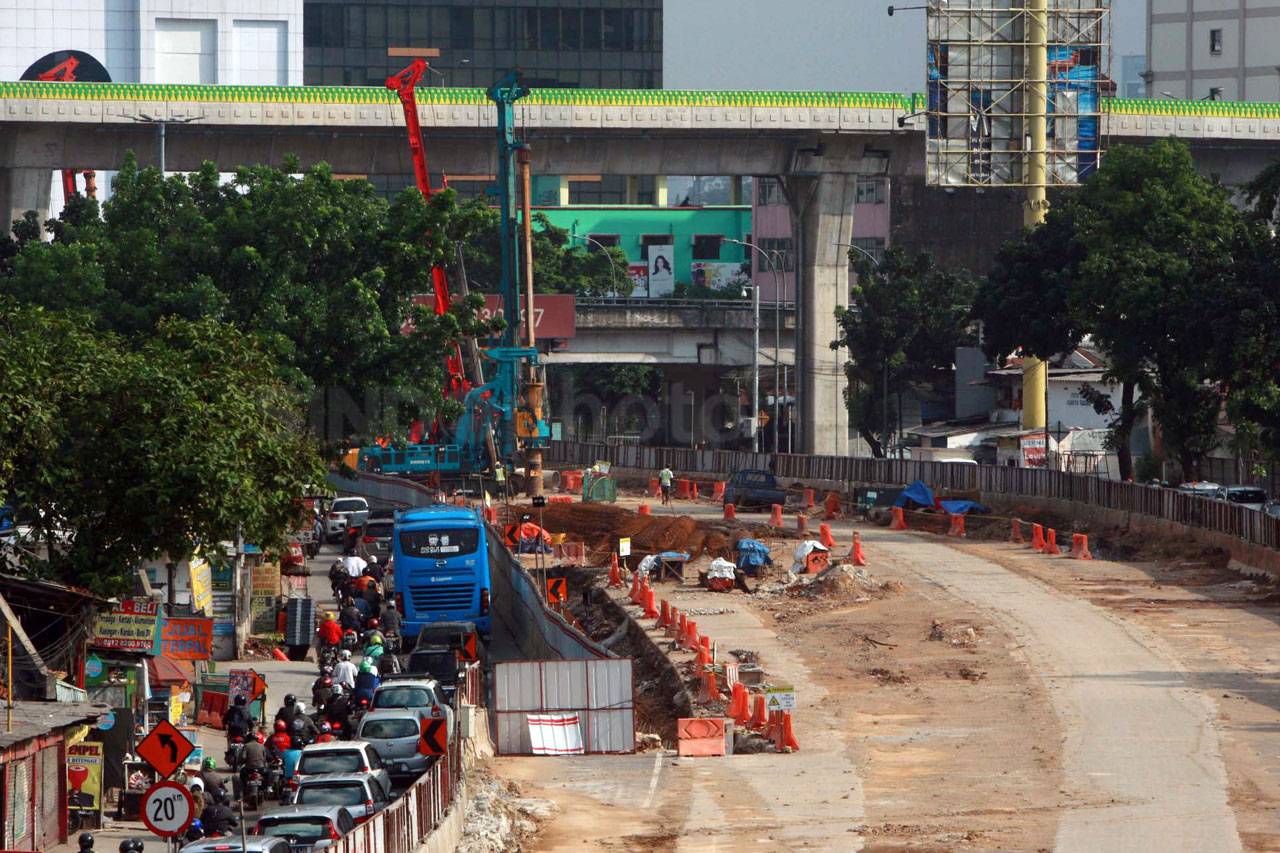 Hari Pertama Kerja,...