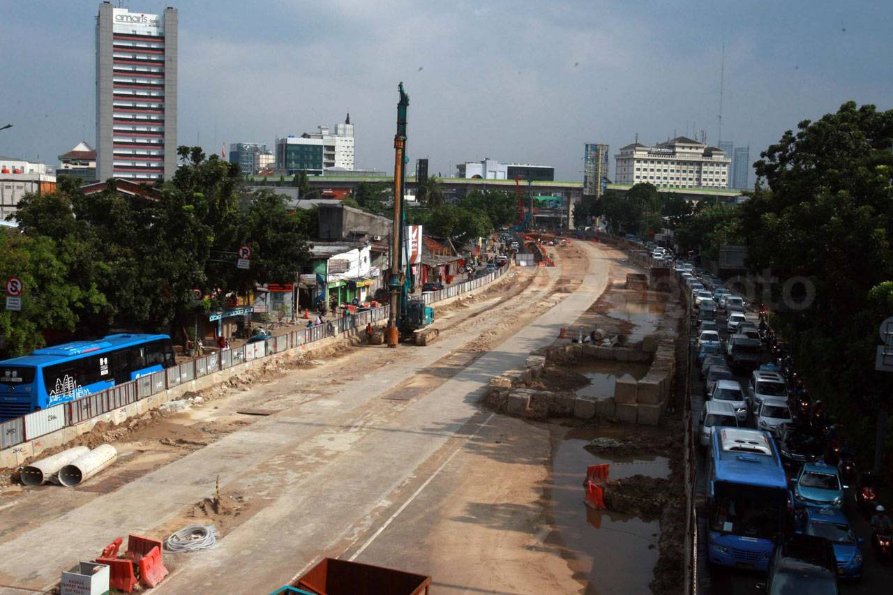 Hari Pertama Kerja,...