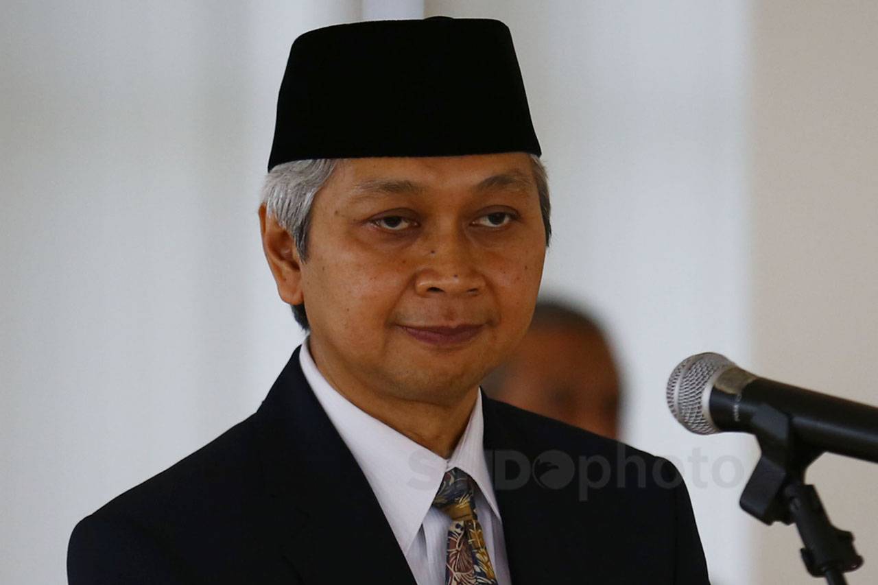 Tiga Penasihat KPK Resmi...