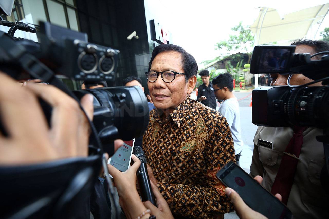 Lengkapi Berkas Andi...