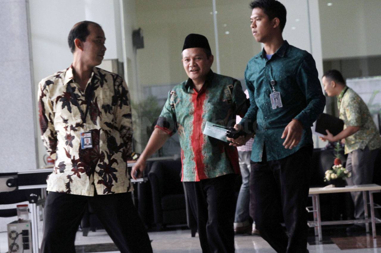KPK Periksa Anggota...