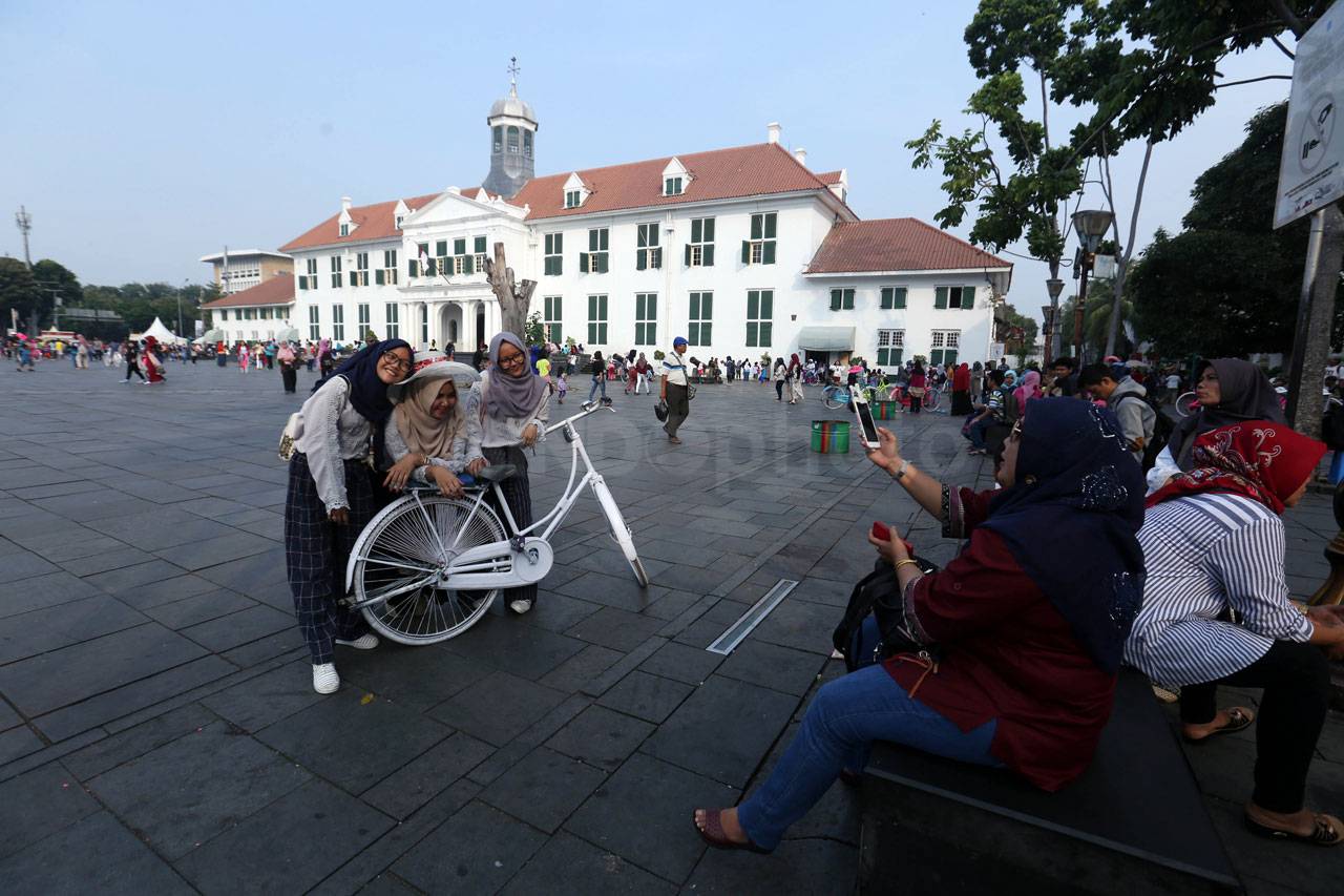 Menghabiskan Liburan...