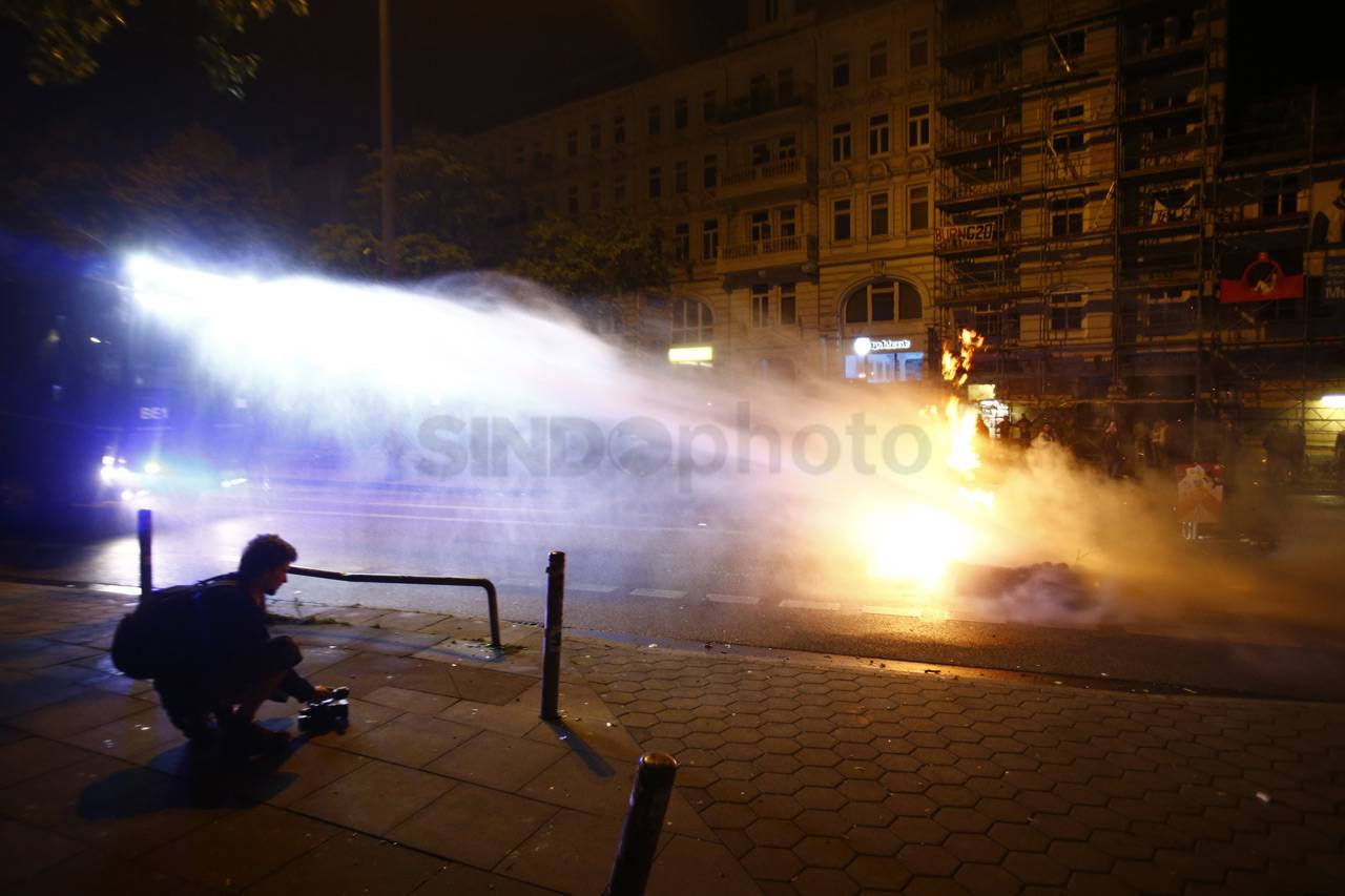 Demonstran G20 Mengamuk,...