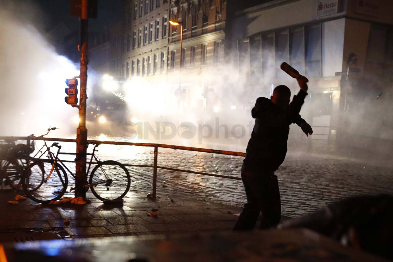 Demonstran G20 Mengamuk,...