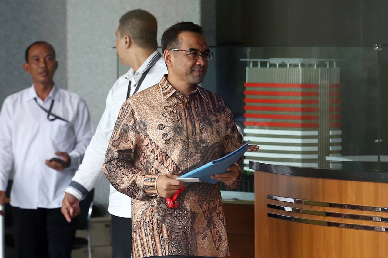 KPK Periksa Anggota...