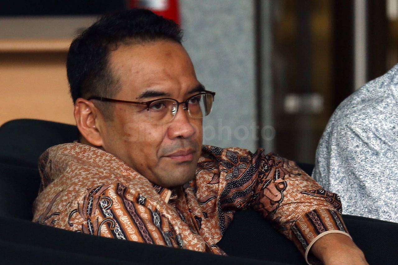 KPK Periksa Anggota...
