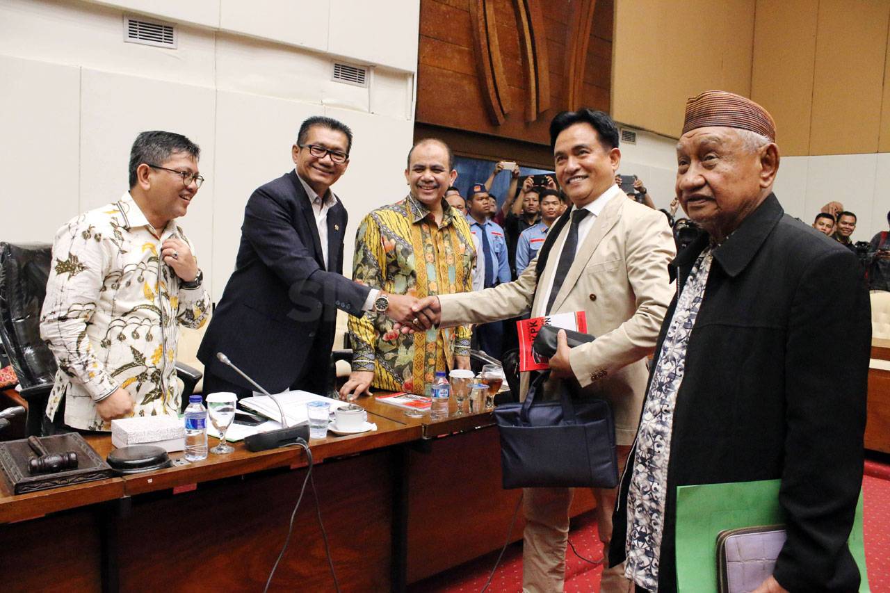 Yusril Ihza Mahendra...