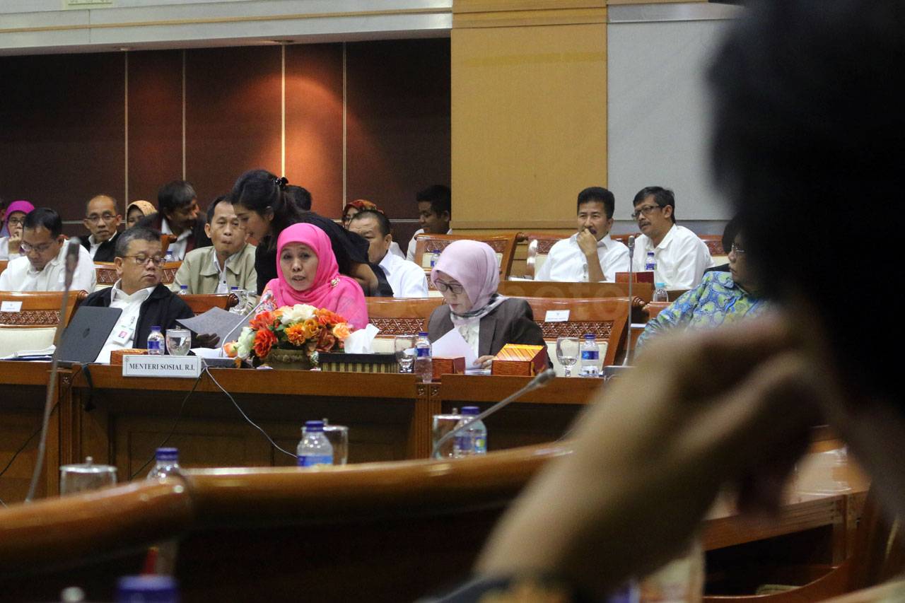 Mensos Raker dengan...