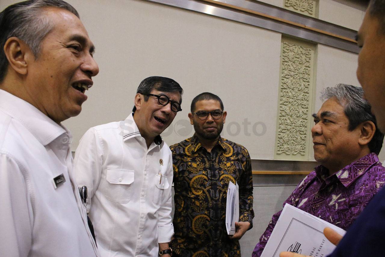 Menkumham Raker dengan...