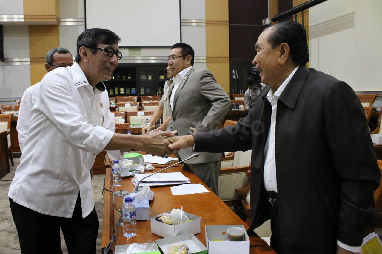 Menkumham Raker dengan...