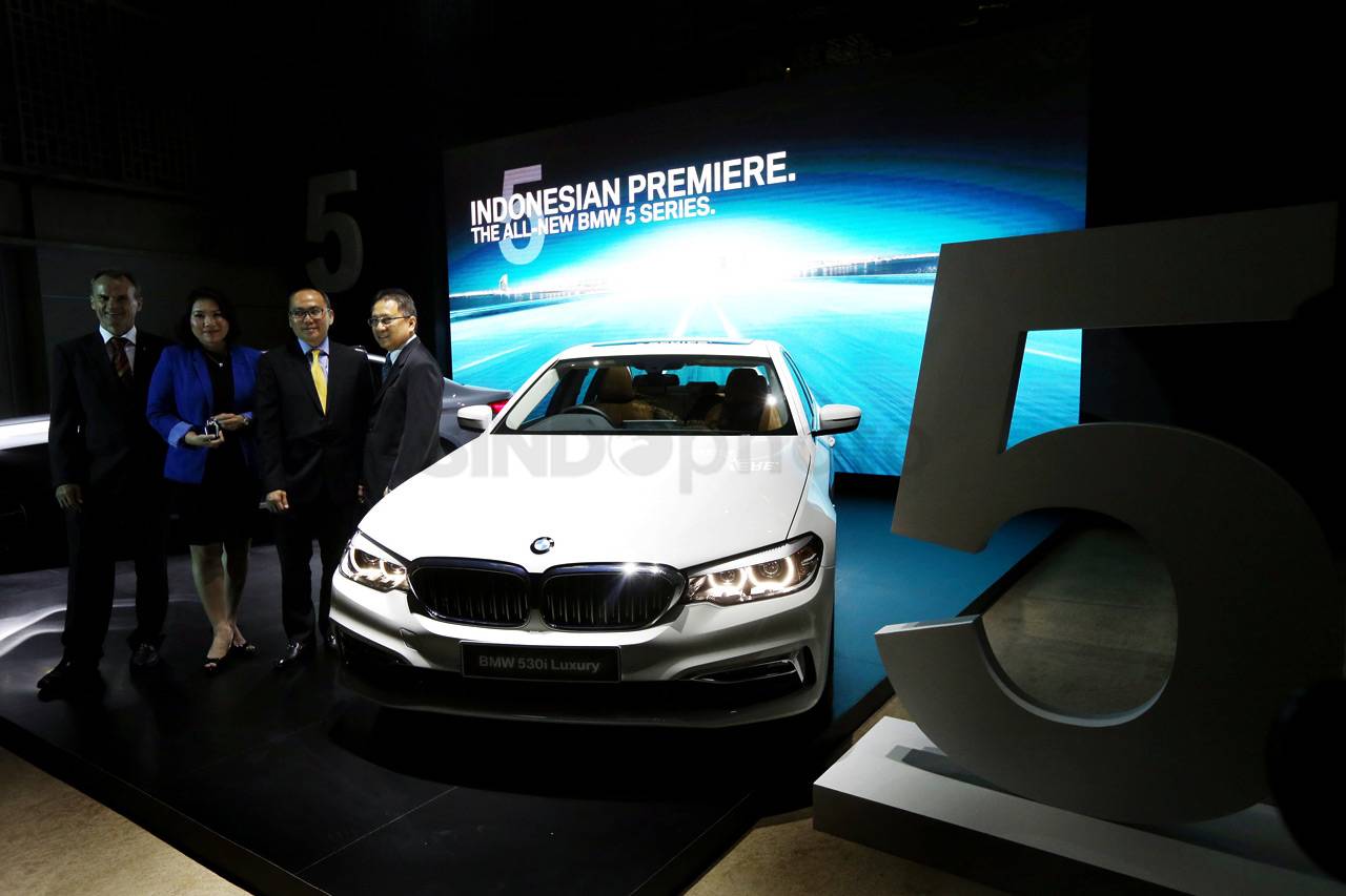Generasi Ketujuh BMW...