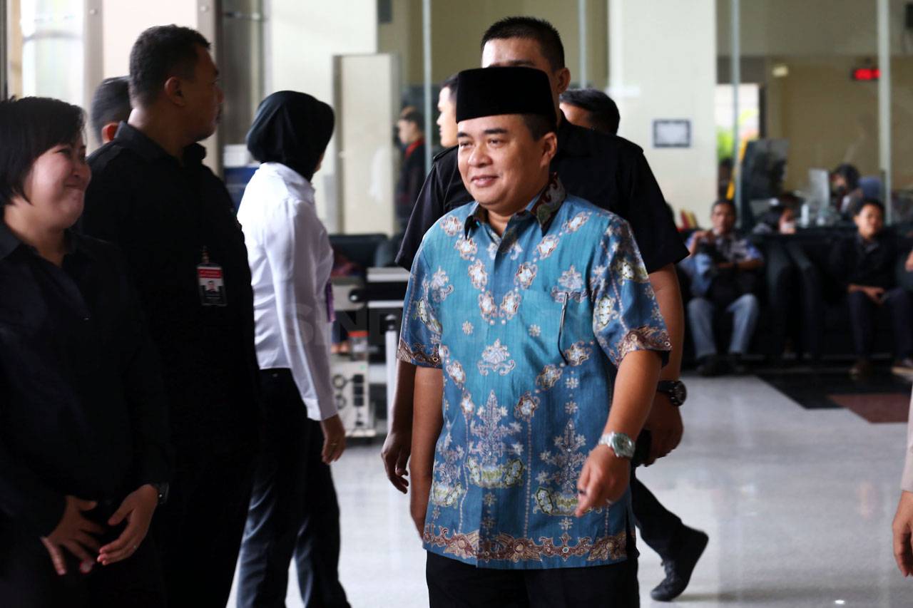 Ade Komarudin Penuhi...