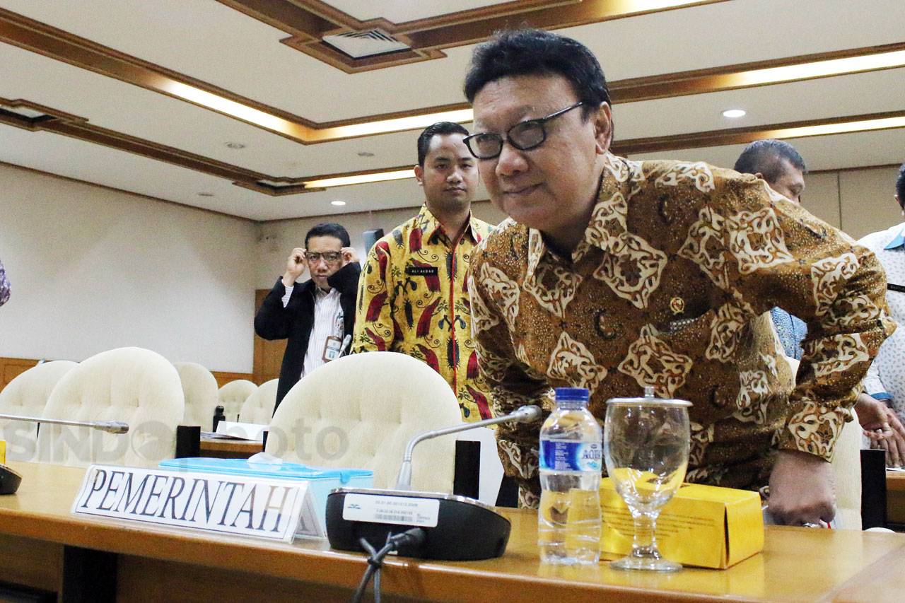 Mendagri Raker dengan...
