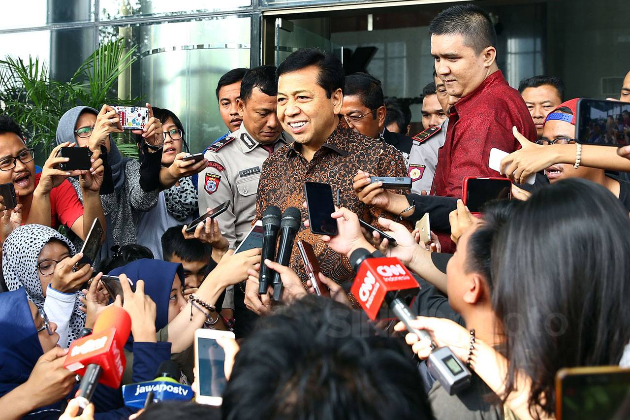 Setya Novanto Bungkam...