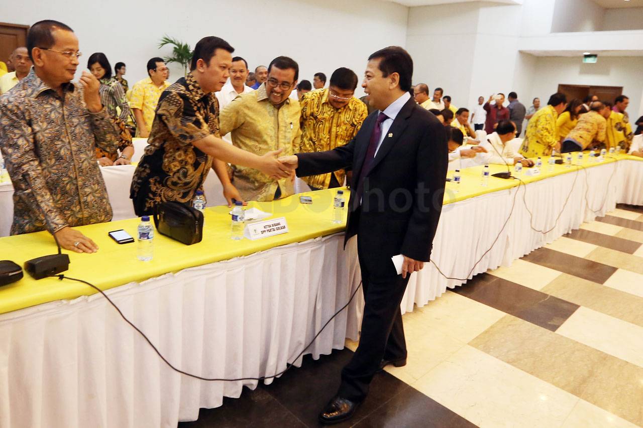 Partai Golkar Gelar...