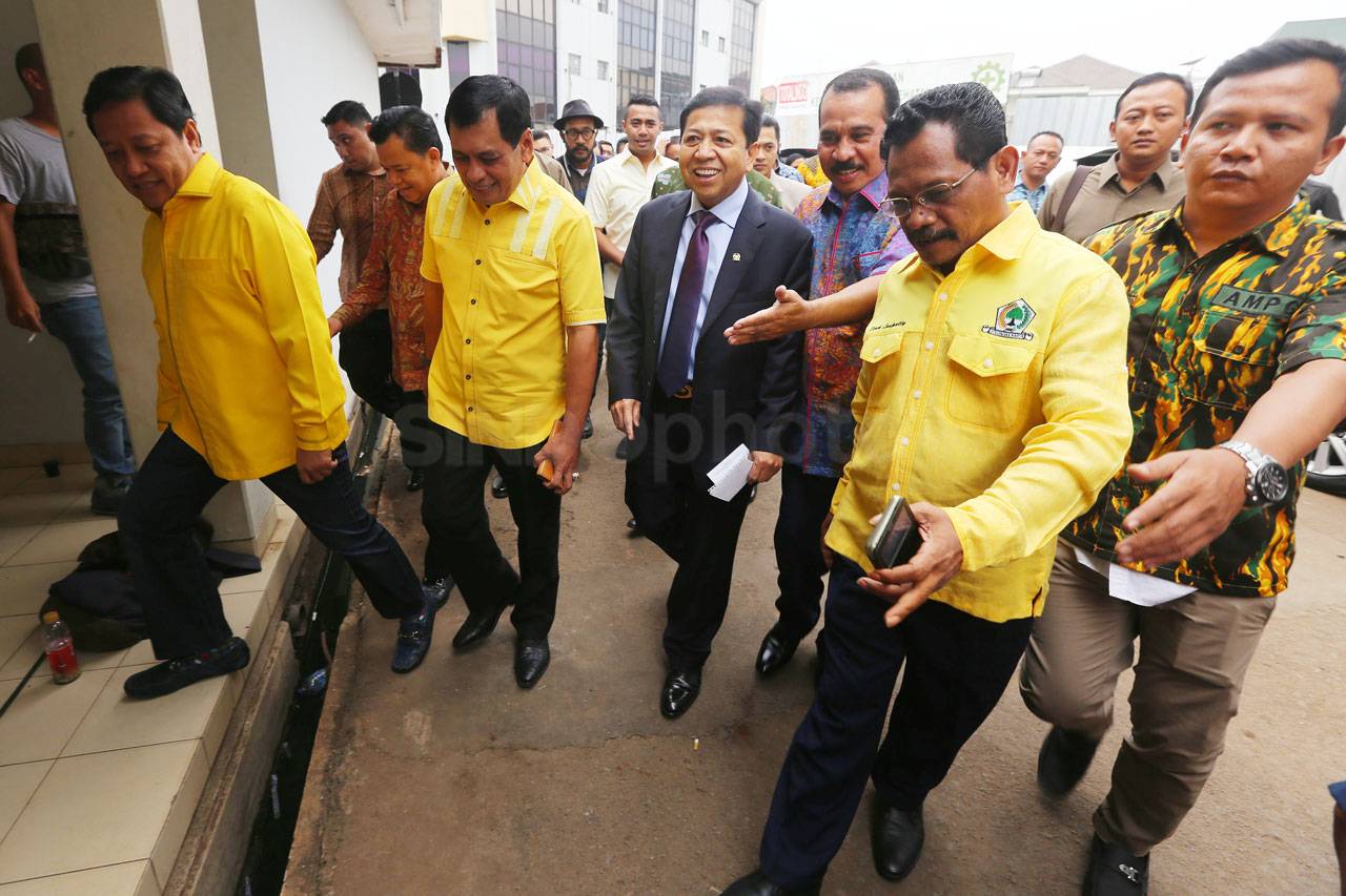 Partai Golkar Gelar...