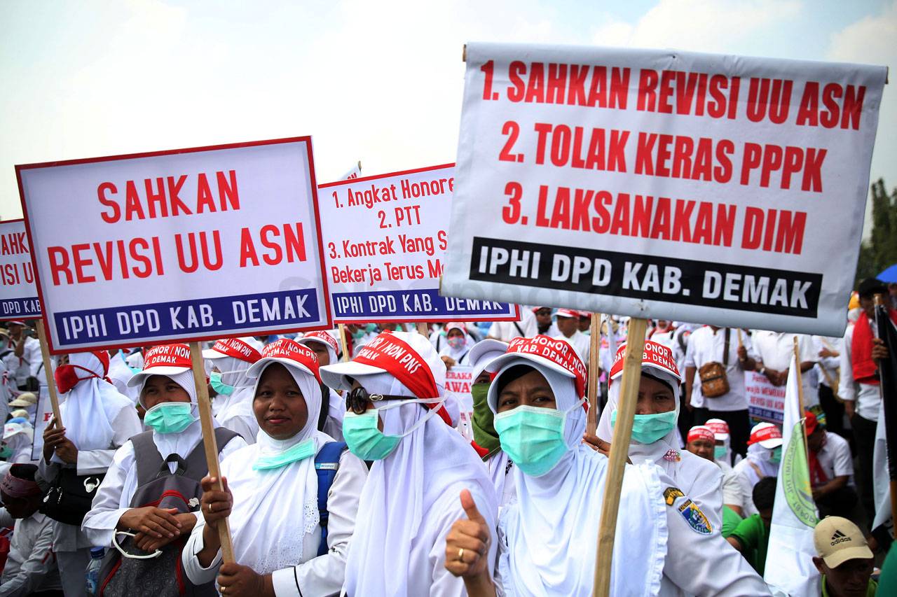 Ribuan Pegawai Non PNS...