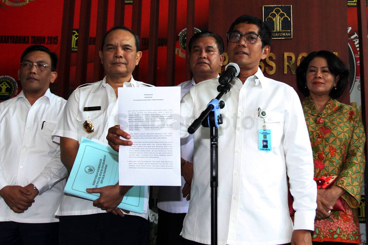 Kemenkumham Resmi Cabut...