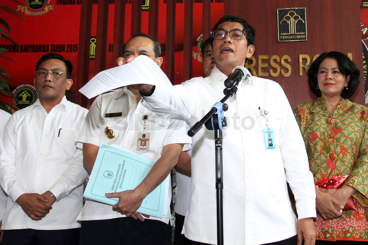 Kemenkumham Resmi Cabut...