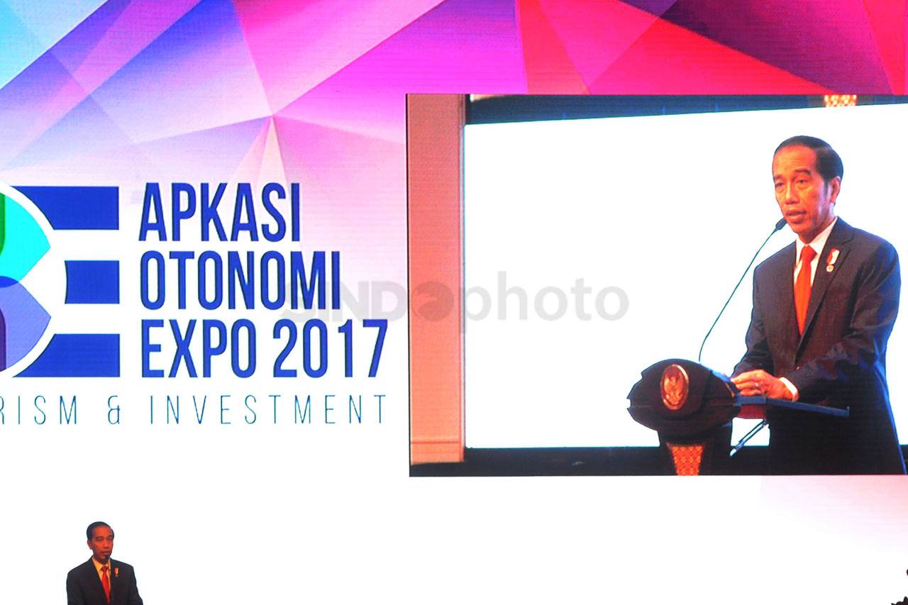 Presiden Jokowi Buka...