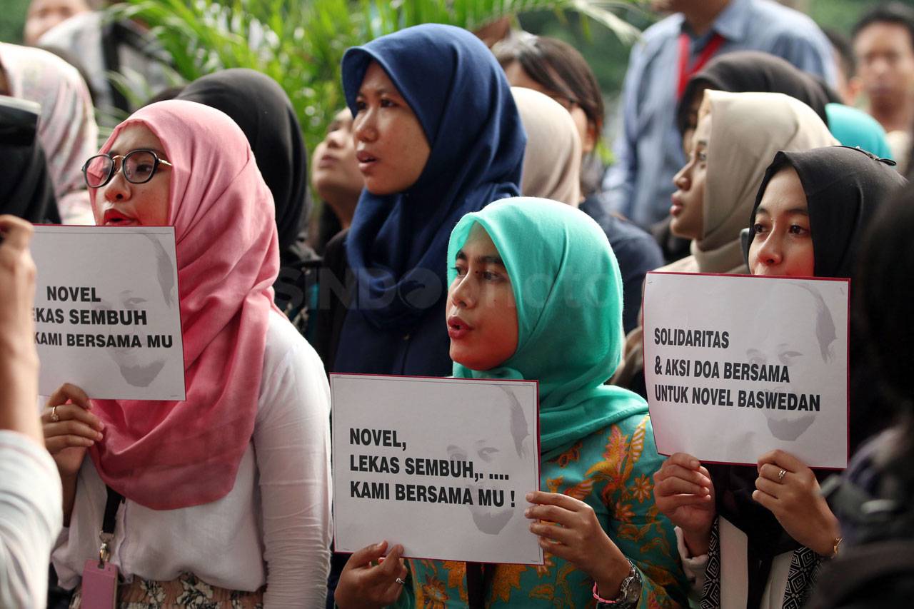 Ratusan Karyawan KPK...