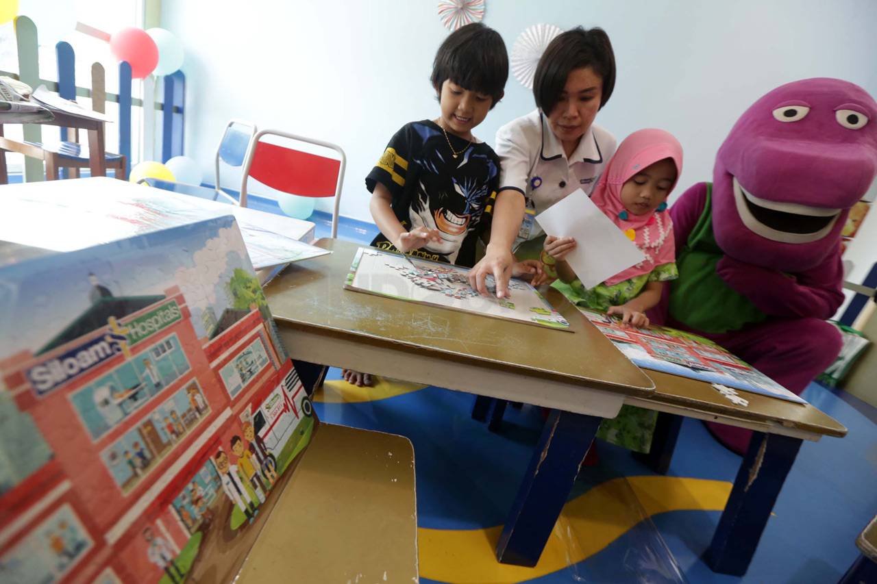 Siloam Hospital Rayakan...