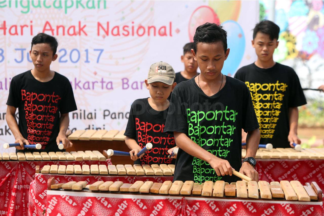 Peringatan Hari Anak...