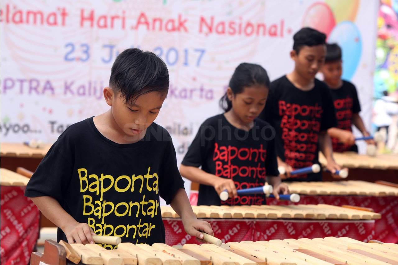 Peringatan Hari Anak...