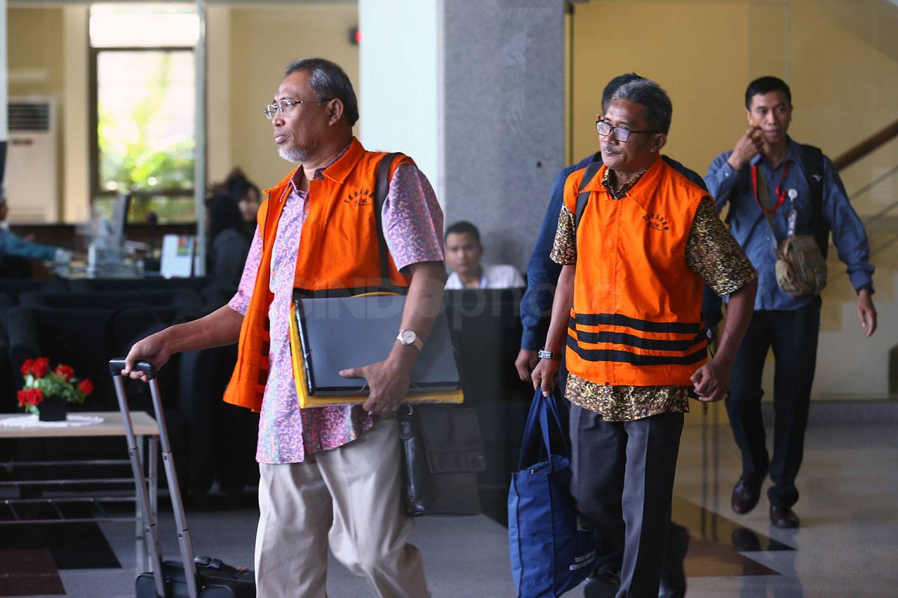 Tiga Eks Pejabat PT...