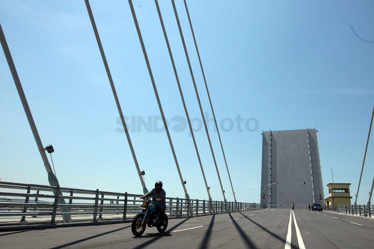 Jembatan Emas, Ikon...