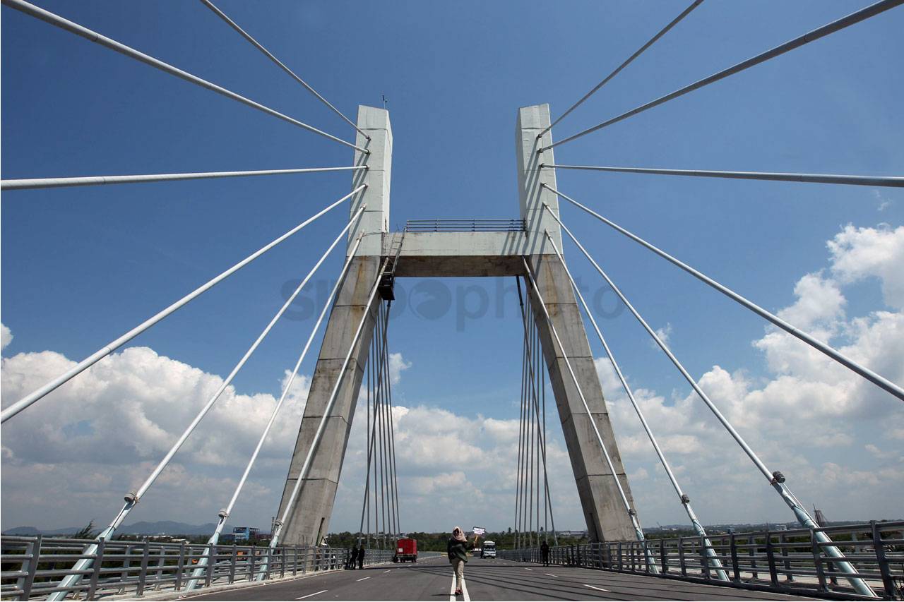 Jembatan Emas, Ikon...