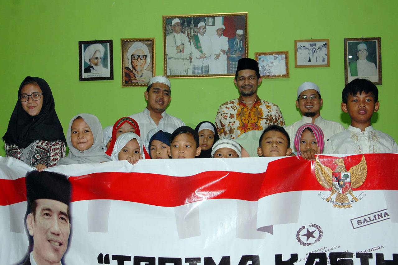 Boni Hargens Sosialisasikan...