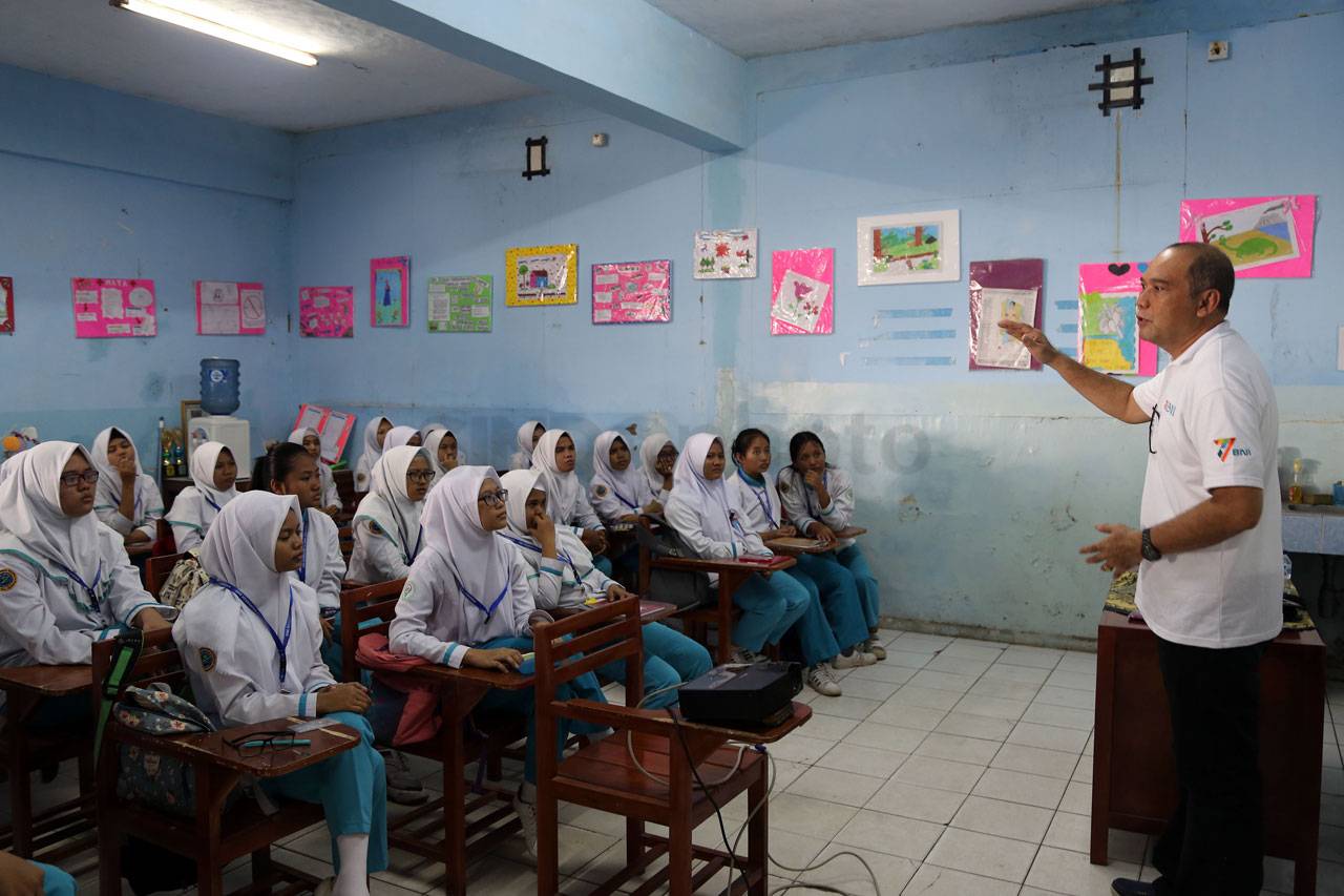 BNI Gelar Employee Volunteering...