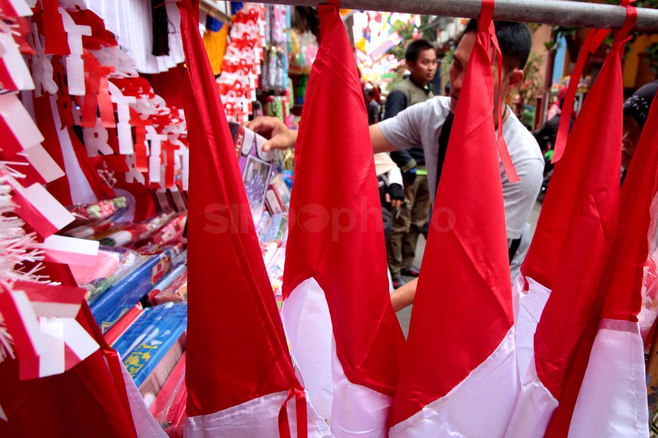 Penjualan Pernak Pernik...