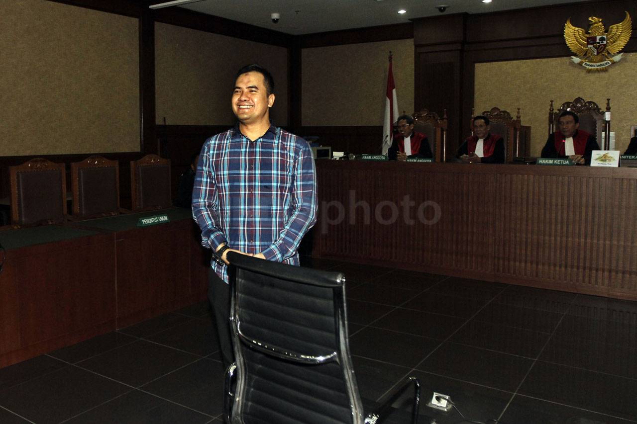 Terbukti Menyuap, Pedangdut...
