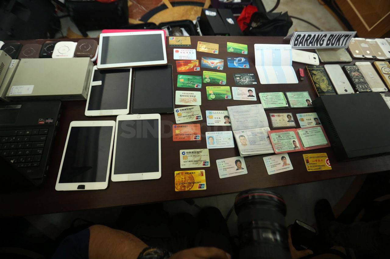 Polisi Indonesia dan...