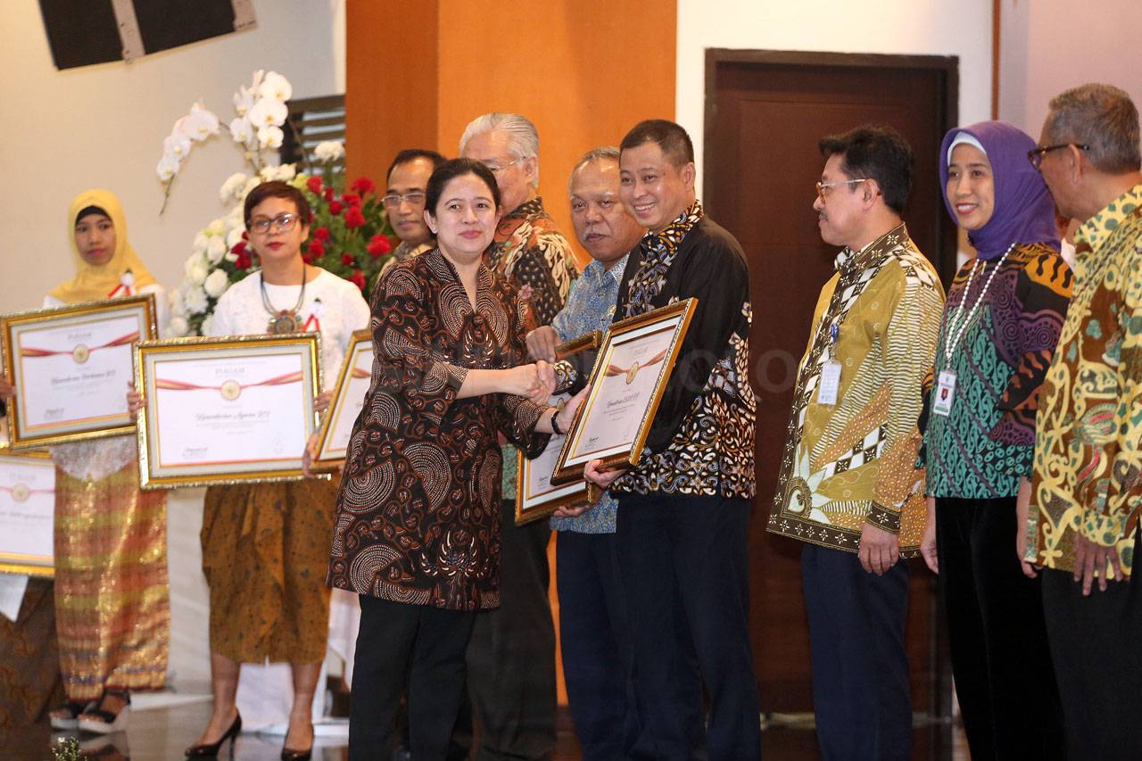 Polri dan 13 Intitusi...