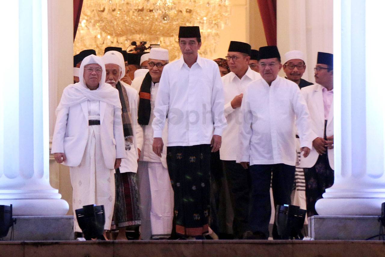 Presiden Jokowi Hadiri...